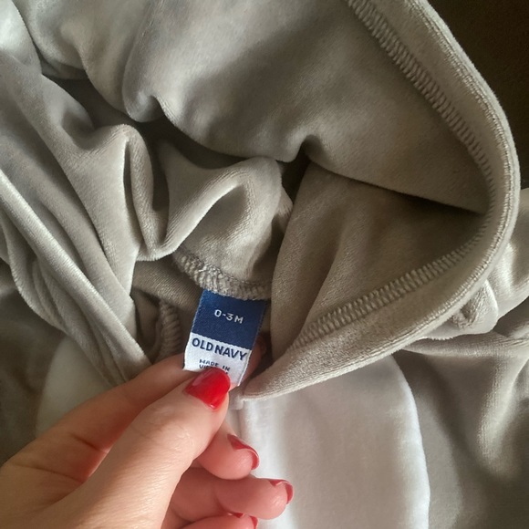 Like new Old Navy 0-3 month super soft koala Halloween costume - Picture 2 of 4